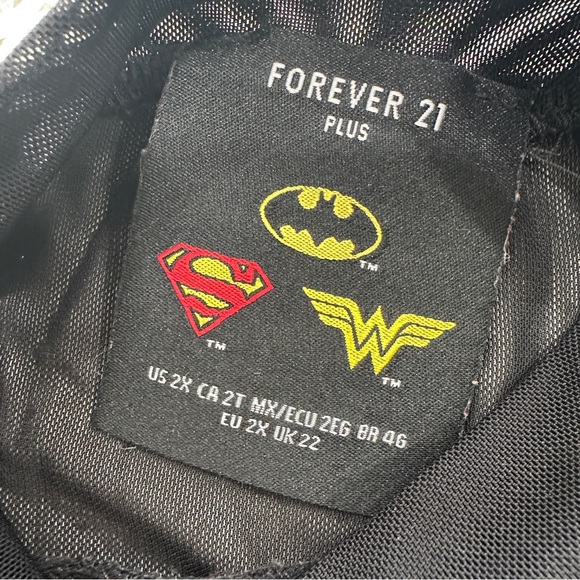 Forever 21 Plus Black Bodysuit with Yellow Batman Logo sz 2X - Picture 6 of 6